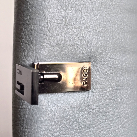 Gucci Leather Continental Flap Gray Wallet Rectangular "G" Signature Gucci Clasp - Picture 5 of 16